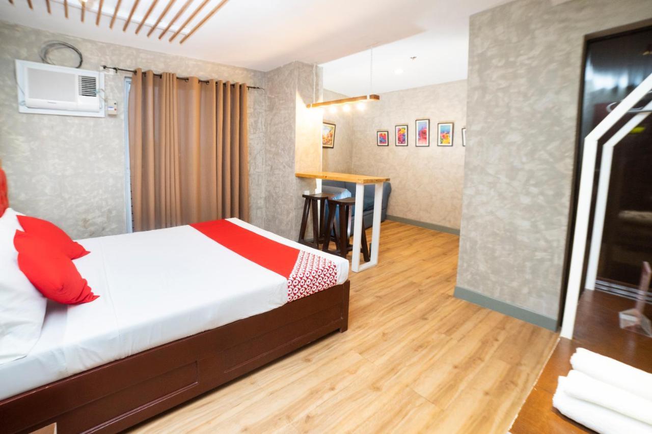 Oyo 471 Edilberto'S Bed And Breakfast Tagum Ngoại thất bức ảnh